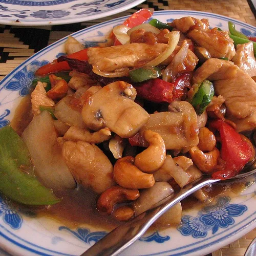 Chicken w. Cashew Nuts